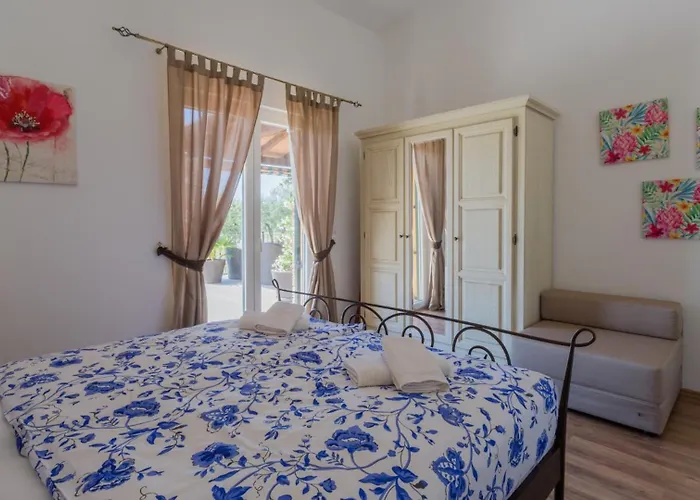 Apartamento Beautiful Pianta With Pool In Porec Kirmenjak