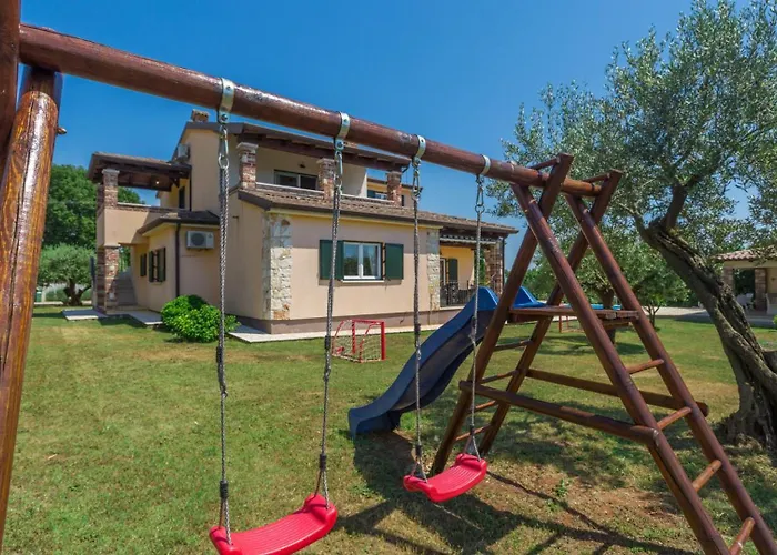 Apartamento Beautiful Pianta With Pool In Porec Kirmenjak