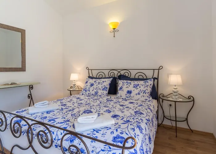 Apartamento Beautiful Pianta With Pool In Porec Kirmenjak