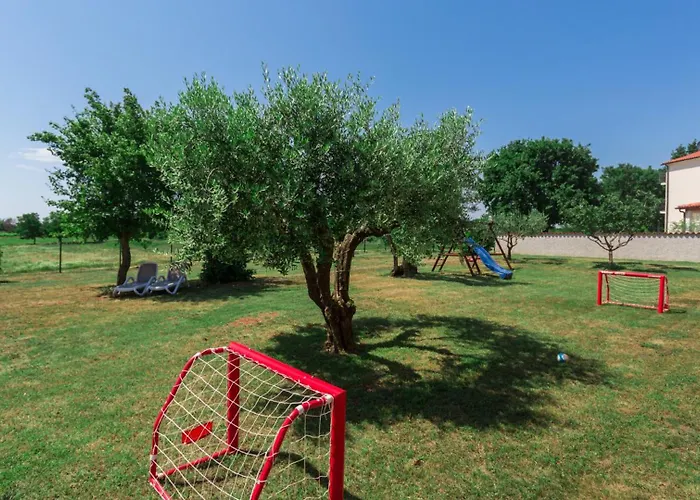 Beautiful Pianta With Pool In Porec * Kirmenjak