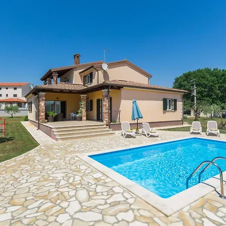 Beautiful Pianta With Pool In Porec Villa *