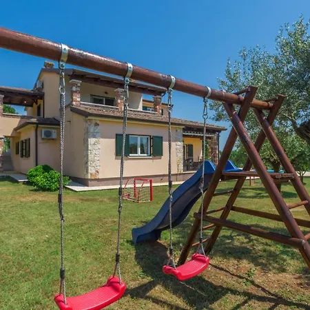 Lejlighed Beautiful Pianta With Pool In Porec Kirmenjak