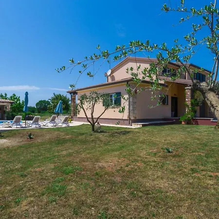 Lejlighed Beautiful Pianta With Pool In Porec Kirmenjak
