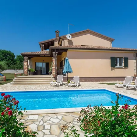 Lejlighed Beautiful Pianta With Pool In Porec