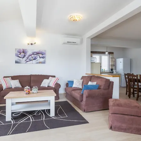 Beautiful Pianta With Pool In Porec Lejlighed Kirmenjak